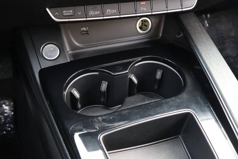 2021 Audi A4 quattro Premium 40 TFSI