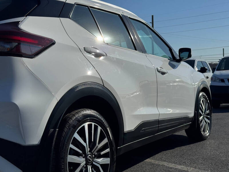 2023 Nissan Kicks SV