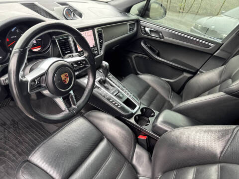 2017 Porsche Macan GTS