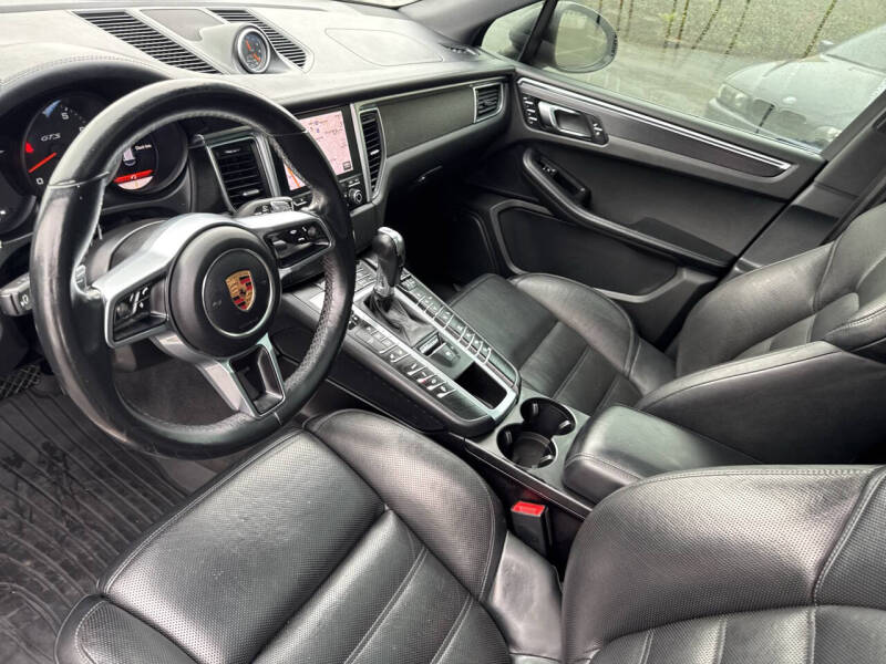 2017 Porsche Macan GTS