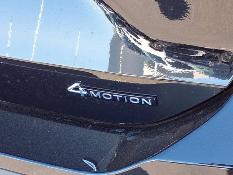 2025 Volkswagen Tiguan SE 4Motion