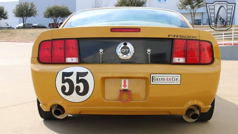 2005 Ford Mustang
