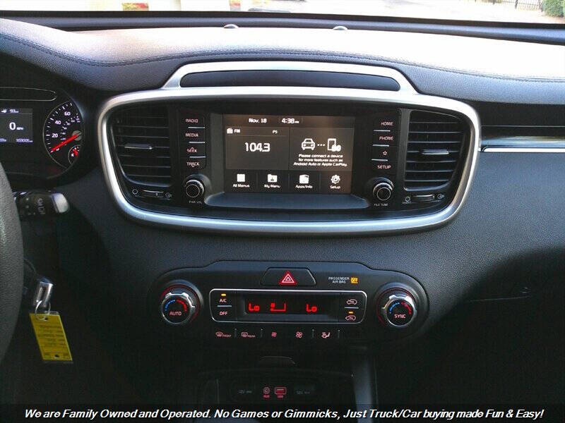 2019 Kia Sorento LX V6