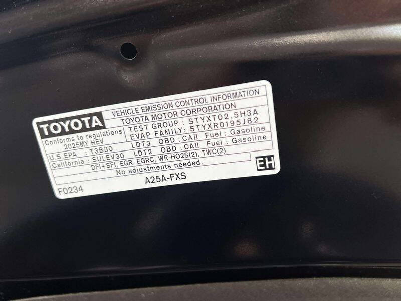 2026 Toyota Sienna LE 8-Passenger