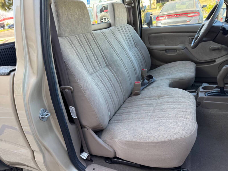 2003 Toyota Tacoma Prerunner photo 19