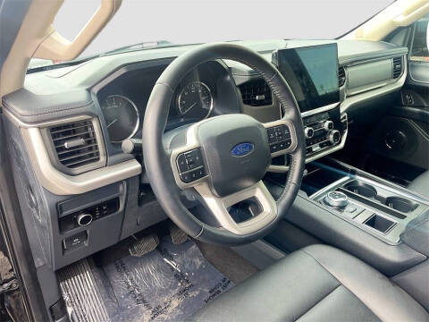 2023 Ford Expedition XLT