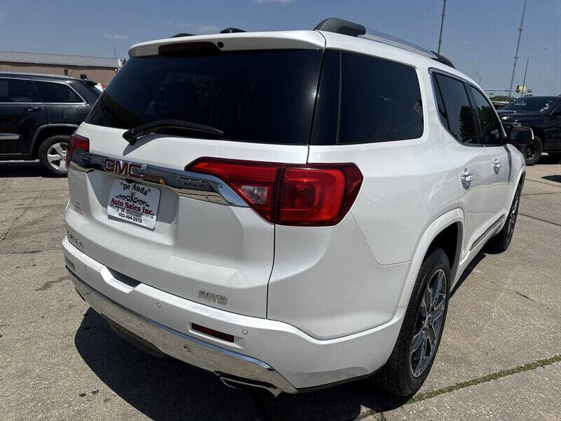 2017 GMC Acadia Denali