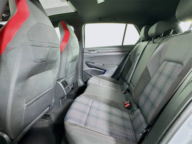 2022 Volkswagen Golf GTI SE