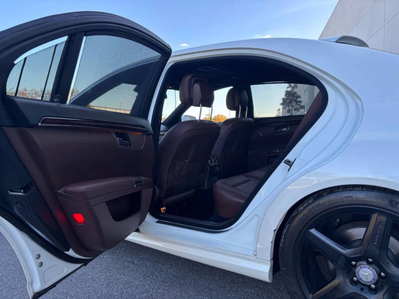 2011 Mercedes-Benz S-Class S 550