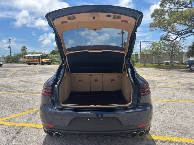 2015 Porsche Macan S