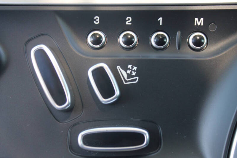 2018 Jaguar F-TYPE 296HP