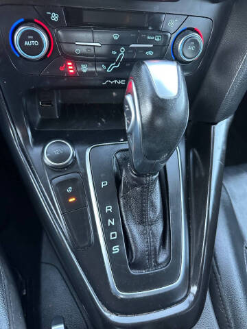 2017 Ford Focus Titanium