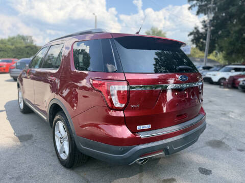2018 Ford Explorer XLT