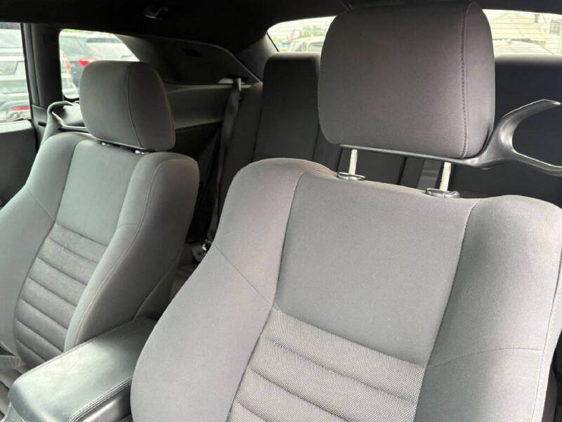 2010 Dodge Challenger SE
