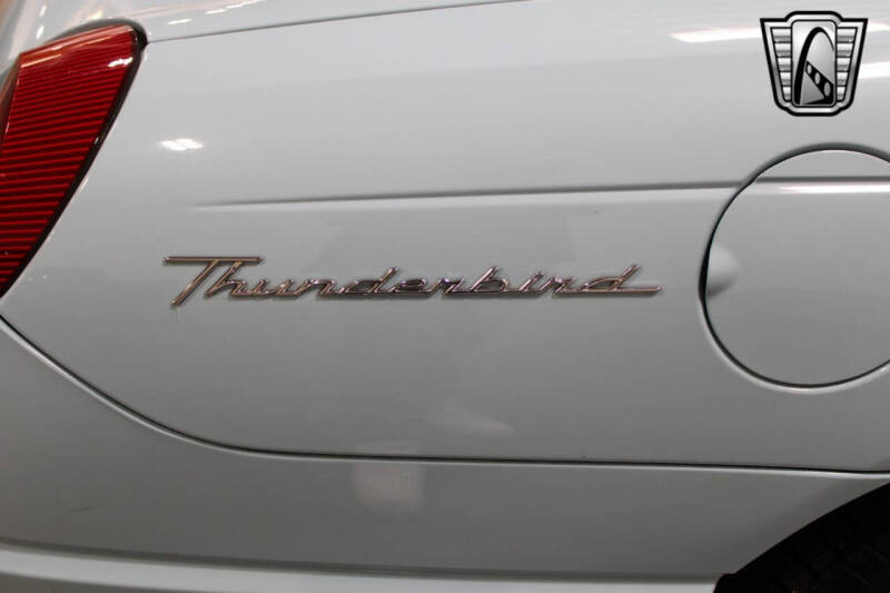 2003 Ford Thunderbird