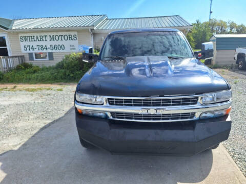 2001 Chevrolet Silverado 2500HD for sale at Swihart Motors in Lapaz IN