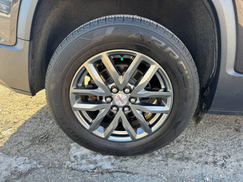 2017 GMC Acadia SLT-1