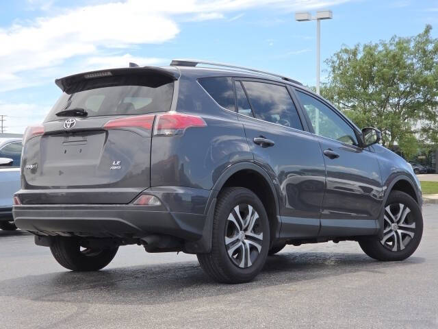 2017 Toyota RAV4 LE
