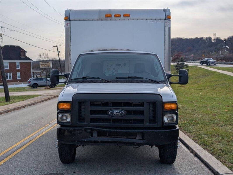 2017 Ford E-Series E-450 SD