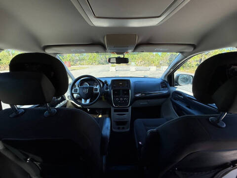 2017 Dodge Grand Caravan SE