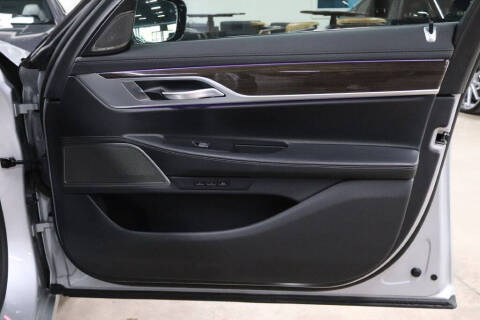 2020 BMW 7 Series 740i