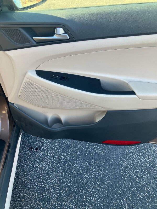 2017 Hyundai Tucson SE