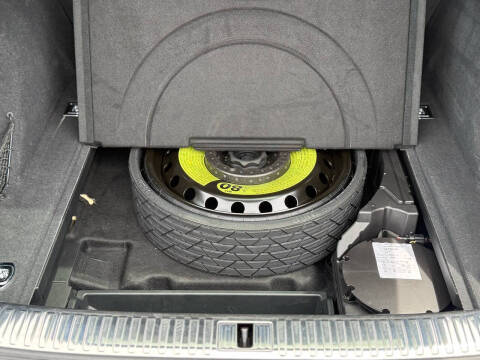 2019 Audi e-tron quattro Premium Plus