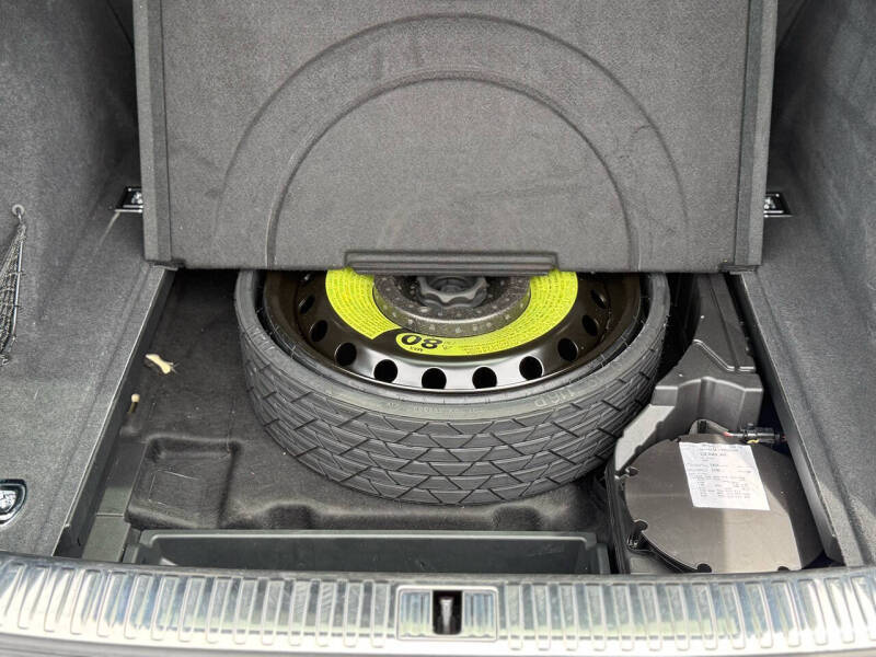 2019 Audi e-tron quattro Premium Plus