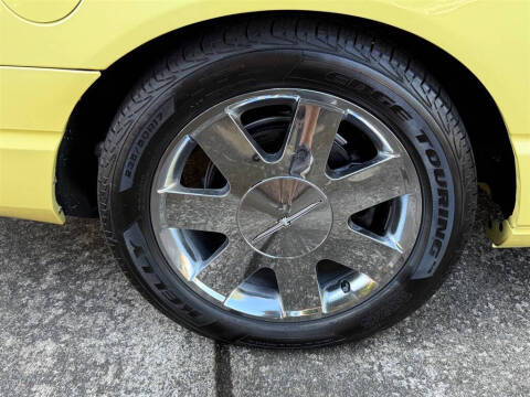 2002 Ford Thunderbird Deluxe