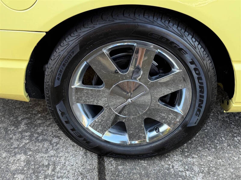 2002 Ford Thunderbird Deluxe