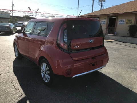 2018 Kia Soul +