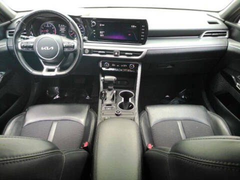2022 Kia K5