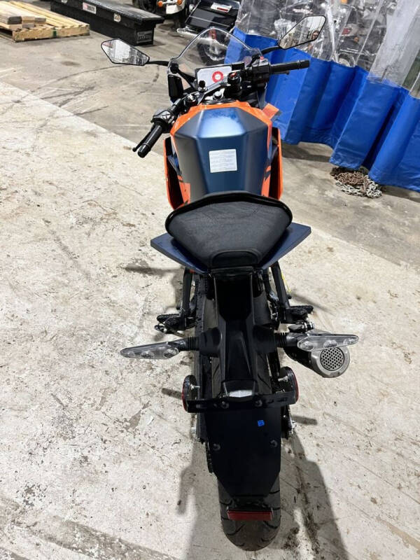 2023 KTM RC 390