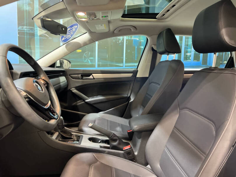 2022 Volkswagen Passat SE