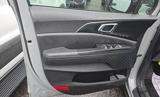 2025 Kia Carnival SX