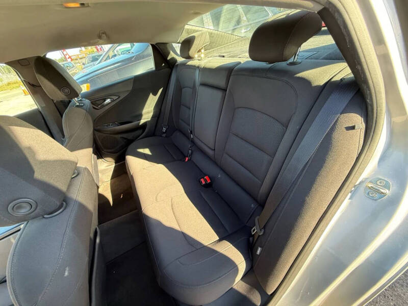 2017 Chevrolet Malibu LT