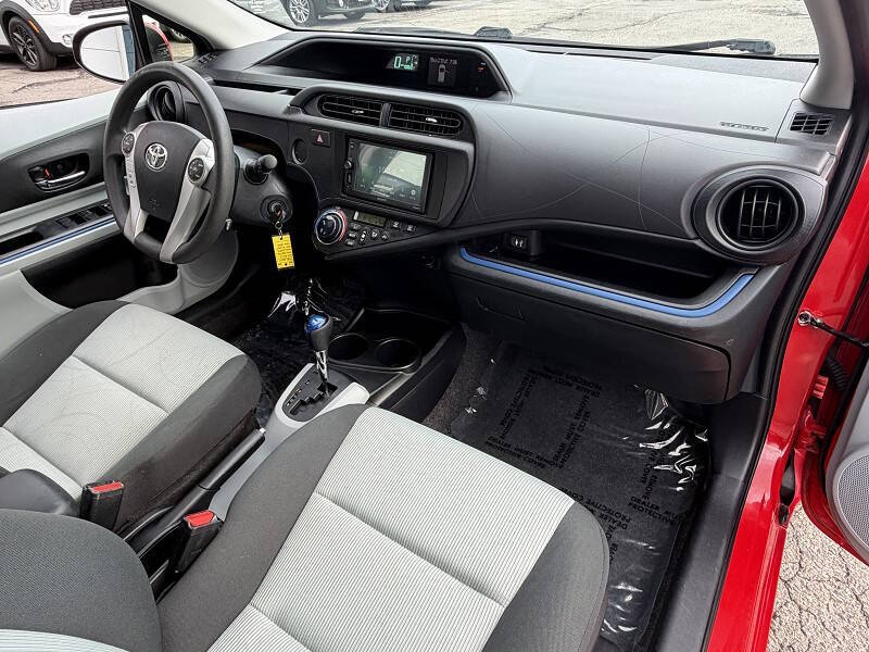 2013 Toyota Prius c Two