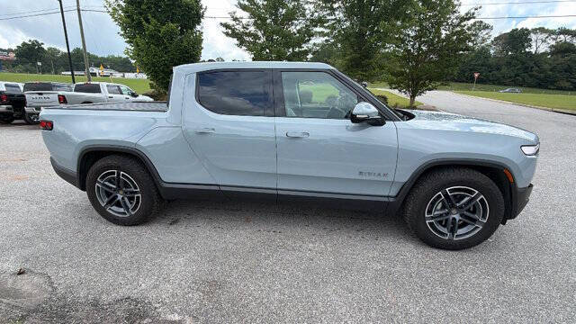 2025 Rivian R1T