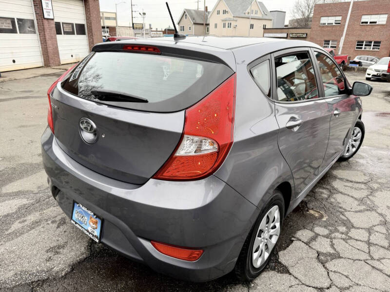 2017 Hyundai Accent SE