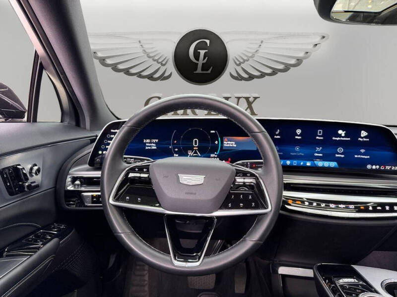 2024 Cadillac LYRIQ Tech