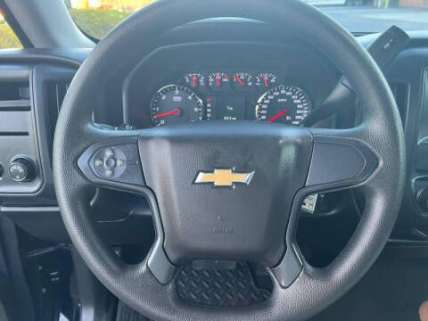 2018 Chevrolet Silverado 1500 Custom