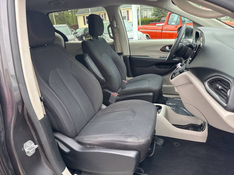 2017 Chrysler Pacifica Touring