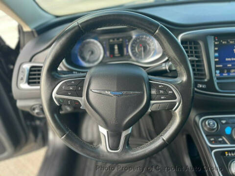 2017 Chrysler 200