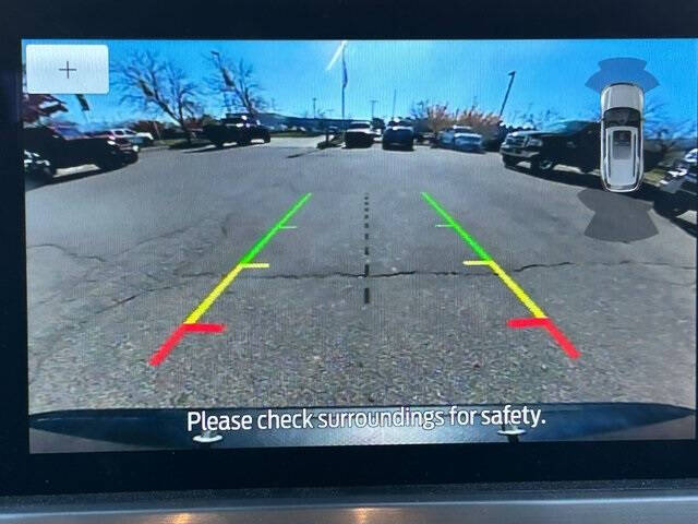 2022 Ford Escape Hybrid Titanium