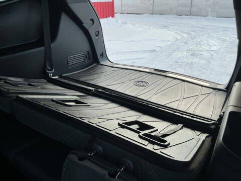 2022 Buick Enclave Essence