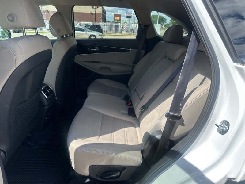 2020 Kia Sorento S V6