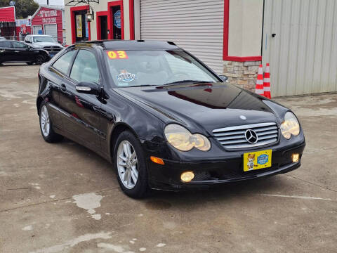 2003 Mercedes-Benz C-Class for sale at Auto Corner Inc in Dallas TX