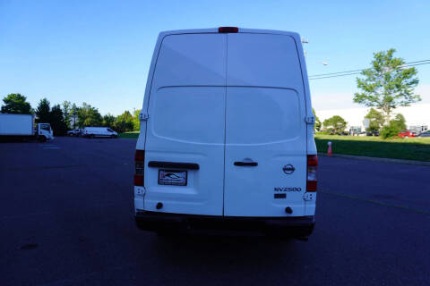 2016 Nissan NV