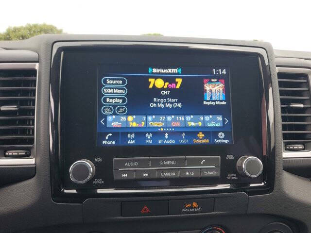 2022 Nissan Frontier SV