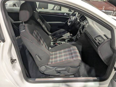 2016 Volkswagen Golf GTI S